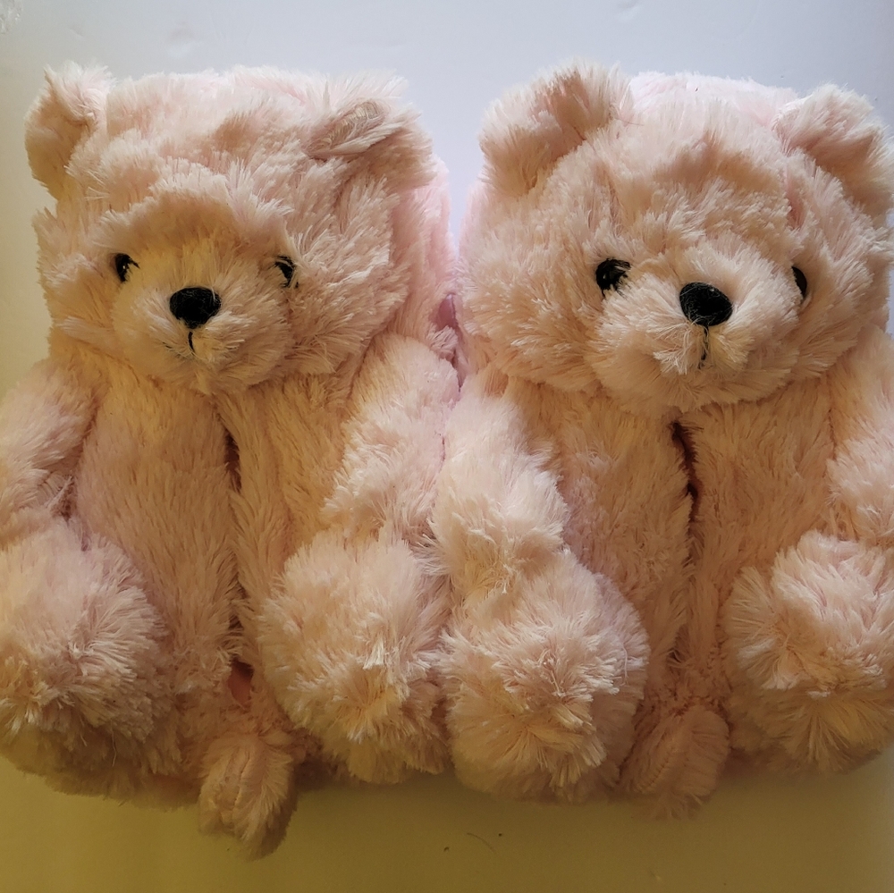BleunuitTeddy Bear Pink Slippers. Size 29 (Kids/Toddler 12). Brand New.